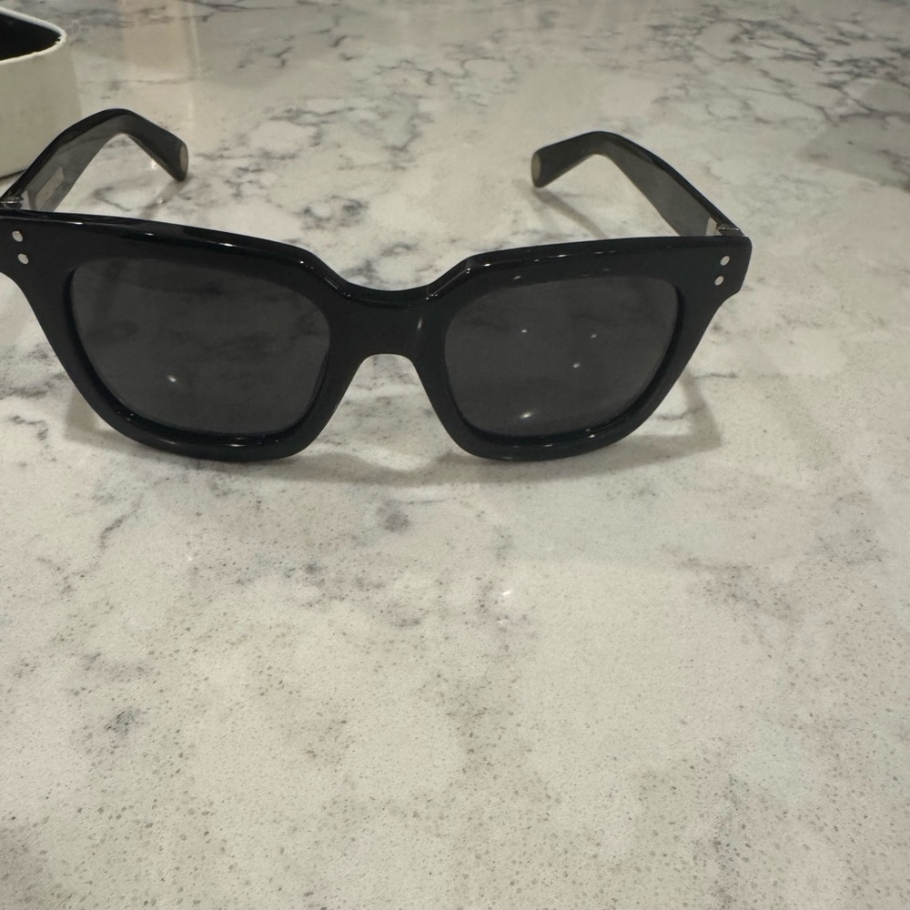 Marc Jacobs Black Fashion Sunglasses Oversized Statement